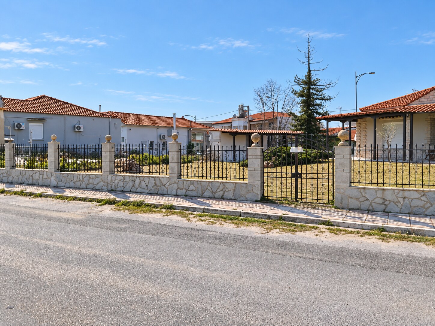 FAN-001 house