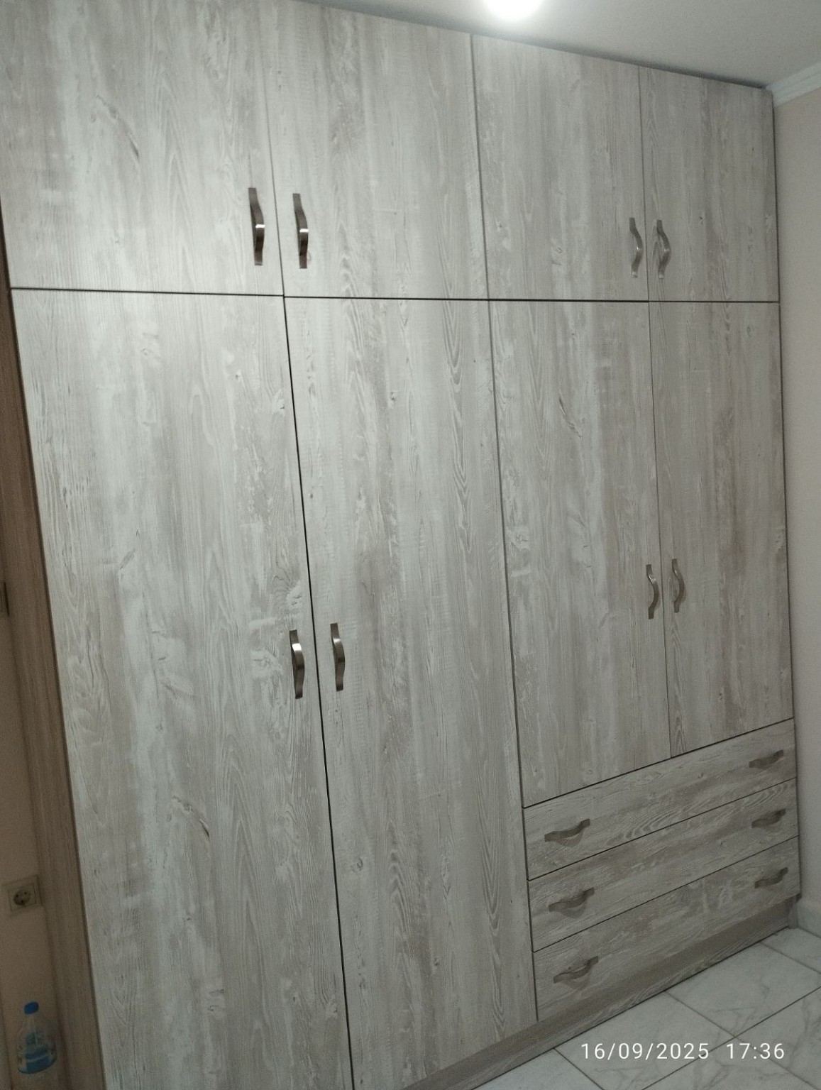 KOM-ST-001 fitted wardrobes