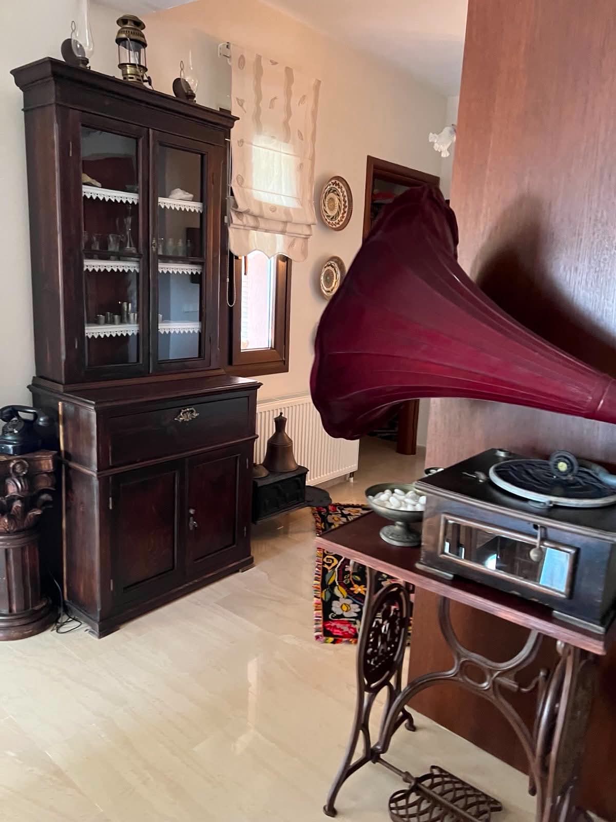 Traditional interior furnishing